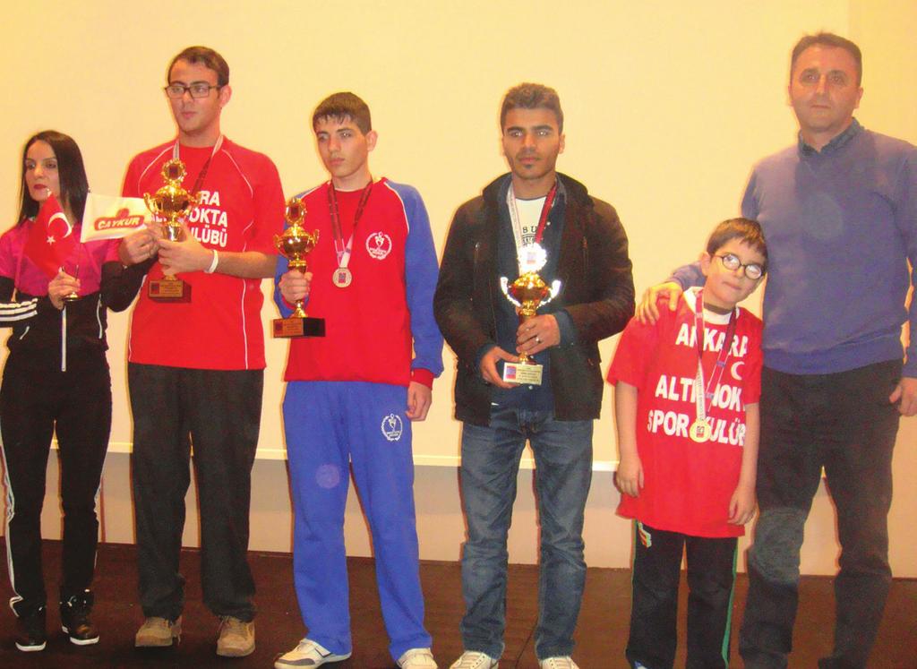Şampiyon Ankara Altınokta Spor Kulübü Zeynep Güleryüz, Merve Köylü, Fethiye Gülastı GESFED Yöneticileriyle Gençlerde ilk üç