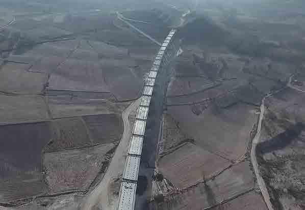 2012 tarihinde başlanılan söz konusu projenin öngörülen bitiş tarihi 2019 yılı içerisindedir. Sözleşme kapsamında 161,80 km lik demir yolu güzergahında; Kazı (49.000.000 m³), Dolgu (16.500.