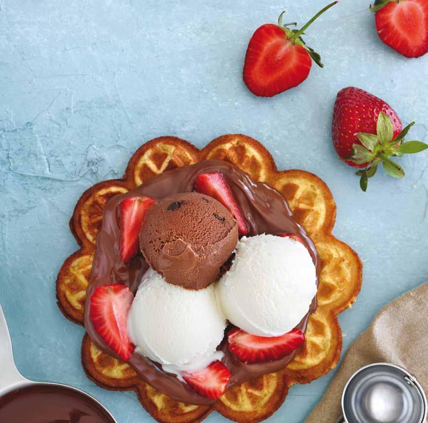 WAFFLE Özel olarak hazırlanan hamur ile yapılan tazecik Waffle ın mevsim meyveleri ve çikolata kremasıyla muhteşem uyumu. 20.00 3 TOP DONDURMALI WAFFLE 36.50 3 Top Dondurmalı Waffle YUPPİ 20.