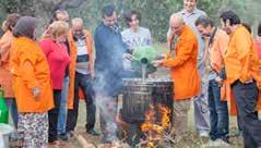 Heybe Yapımı, Muğla/Cam Üfleme, Nevşehir/ Çömlek Yapımı, Tokat/Yazma Baskı 2013: Ahşap Oymacılığı/Kahramanmaraş, Gördes Dokumacılığı/Manisa, Namrun İğne Oyacılığı/Mersin, Karacakılavuz Dokumacılığı/