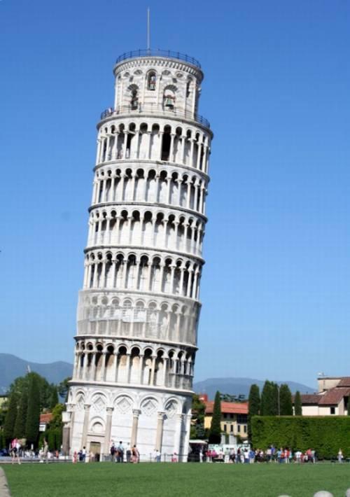 ġekil 2.19: Pisa Kulesi Ġtalya Ġtalya da Pisa Kulesi, Fransa da Eiffel ve New York ta özgürlük anıtı gibi yapıtlar içinde bulundukları kentlerin simgesi halindedir.