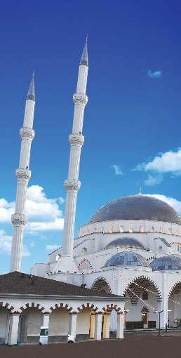 3 GİRİŞLİ Kayseri Organize Sanayi Bölgesindeki çalışanların dini vecibelerini yerine getirmeleri 12 amacıyla, Mimar Sinan ın ustalık eserim diye nitelendirdiği Selimiye Camii nden esinlenerek