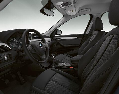 jantlar ve opsiyonel metalik Atlantik Gri gövde renginde BMW X1 sdrive18d.
