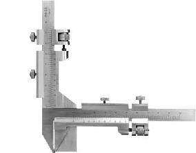 Derinlik kumpasları sürmeli kumpaslarda olduğu gibi 1/10 mm,1/20 mm ve 1/50 mm verniyer bölüntülü yapıldıkları gibi parmak verniyer bölüntülü olarak ta yapılırlar.