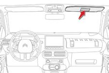 Güvenlik Yolcu tarafındaki ön Airbag'in devre dışı bırakılması Devrede olan bir ön Airbag ile korunan bir koltuğa asla "sırtı yola dönük" şekilde bir çocuk koltuğu yerleştirmeyiniz.