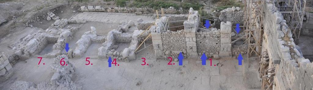 256 Serap ERKOÇ Fig. 20. Bazilika Thermarum Güney deki derin nişler Özellikle batı cephede tespit edilmiş olan metal eritme fırını ve havuz da yine bu süreçle ilgilidir.