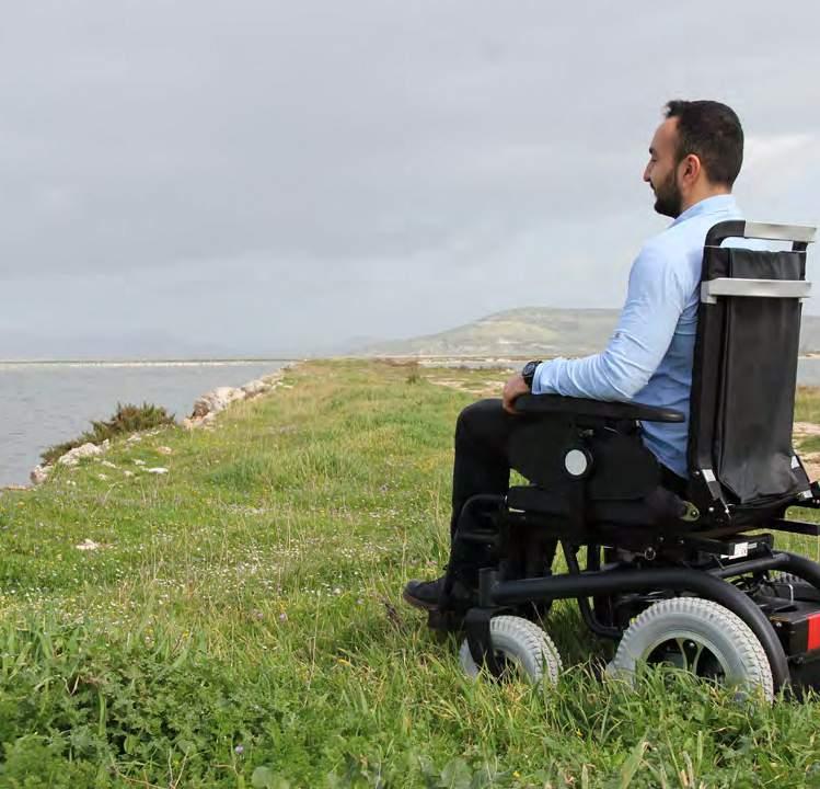 W168S-L WOLLEX ENJOY Akülü Tekerlekli Sandalye Motor kontrollü sırt ve oturma açısı
