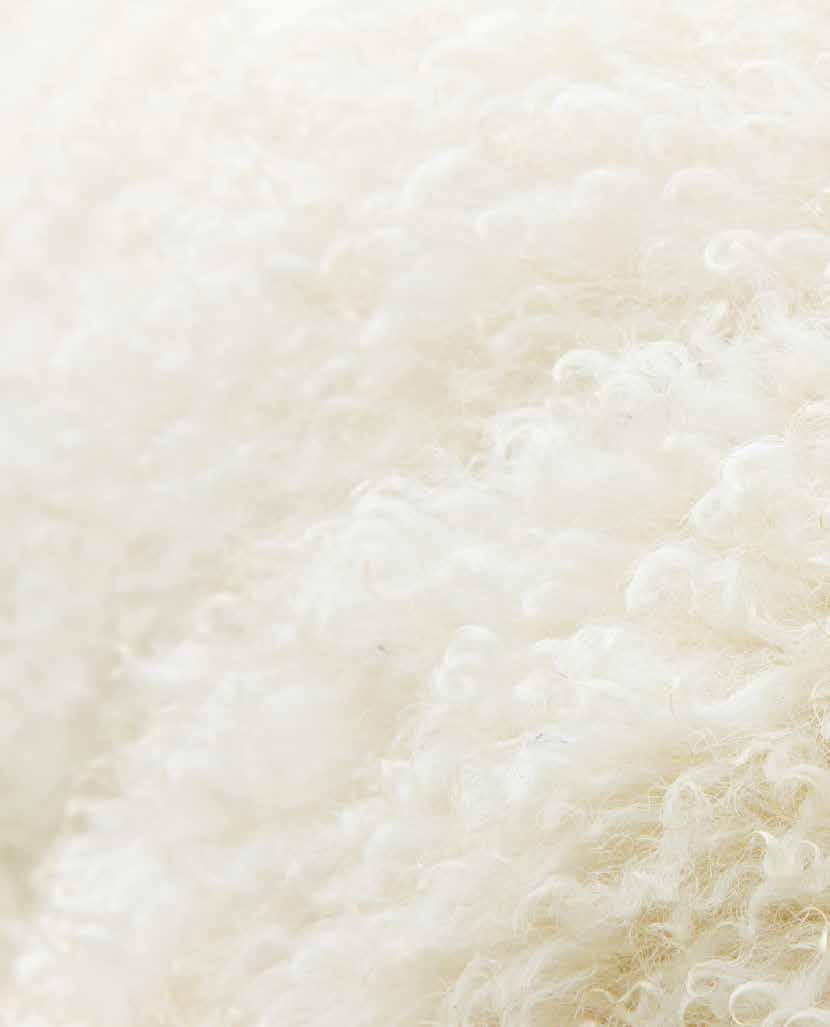 BEYAZ EV TEKSTİLİ SUPERWASHED %100 pamuk dış kumaştan üretilen Superwashed Yün Yorgan ve Yastık, Woolmark tarafından onaylı yün, doğallığını yıkanabilir özelliği ile birleştiriyor.