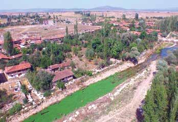 Bu kazılarda elde edilen deneyim sayesinde, Enstitümüzde hizmet veren eğitim kadrosu, geniş ölçekli ulusal ve uluslararası alanda kazı ve koruma projelerini yürütecek mesleki deneyime sahip olmuş ve