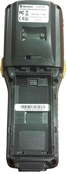 Arka Görünüm 1 2 3 1 Ürün etiketi 3 MicroSD kart