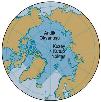 Büyük Okyanus ve Atlas Okyanusu na kıyısı olan Arktik Okyanusu nun kış mevsiminde büyük bir kısmı donarak karalarla birleşir. Okyanusun 2/3 unden fazlası her zaman buzlarla kaplıdır.
