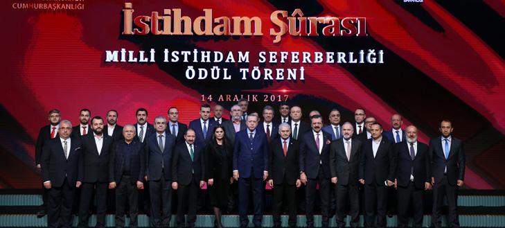 AK PARTİ OCAK 2018 16. YIL Başbakan Yıldırım, bölgede, var olan kaos ve iç savaşla, ülkede ise darbe girişimi, çeteler ve terörle mücadeleye rağmen bu başarıları ortaya koyduklarını aktardı.