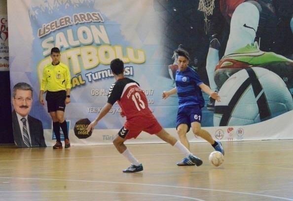 Pendik Gençlik Günleri-Futsal Turnuvası Belediyemiz, İlçe Gençlik Hizmetleri ve Spor Müdürlüğü ve İlçe Milli Eğitim Müdürlüğü işbirliğiyle ilçemizde bulunan ilk ve ortaokullarda öğrenim gören sporcu