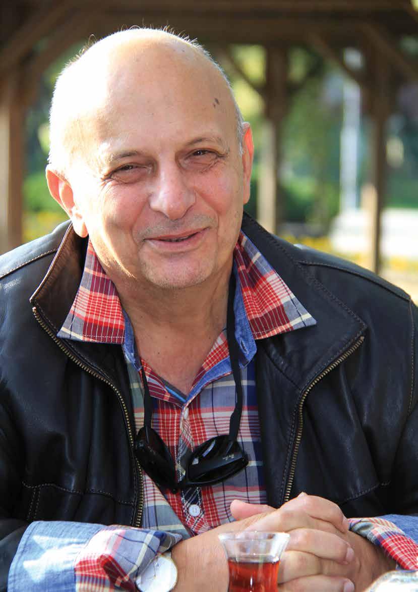 Röportaj Ünlü yönetmen Ümit Efekan, Türk sinemasının bugün elde ettiği başarıların arkasında geçmişte oluşturulan film kültürünün önemli bir rolünün olduğunu