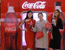 getirmek için Coca-Cola Festival Kervanı nı hayata geçirerek, tüketicileri bu özel günü unutulmaz kılanlara Teşekkür etmeye davet