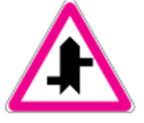 Transit superiority Soru 16.Şekildeki trafik işaretini gören sürücünün aşağıdakilerden hangisini yapması yanlıştır?