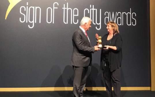 Muğla Büyükşehir Sosyal Sorumlulukta Birinci Büyükşehir Belediyesi Muğla Atölye Bir Kırsal Kalkınma Projesi ile Sign Of The City Awards gayrimenkul yarışması Sosyal Sorumluluk Projesi kategorisinde