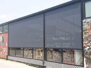OUTDOOR i-zipscreen provides various solutions for the transition