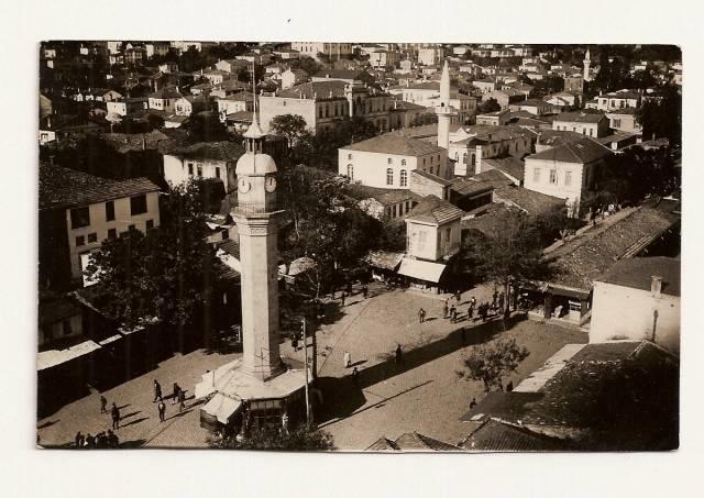 Samsun un da bir diğer önemli sivil mimari örneği Saat