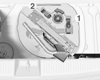 Hasarlı bir tekerleğin bagaj bölümünde saklanması Stepne tutucu stepne dışındaki başka ebatlardaki lastikler için tasarlanmamıştır.