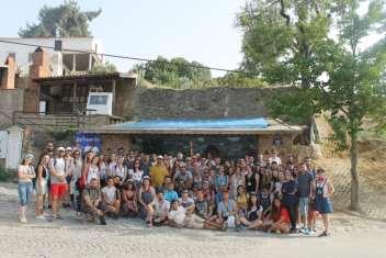gününde Arkeolog Akın ERSOY kolaylaştırıcılığında Efes Antik Kenti`ni gezen öğrenciler öğleden sonra ise Selçuk Kent Merkezi ve