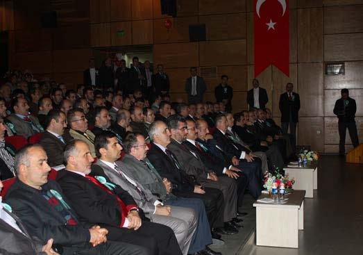 Abdülaziz BAYINDIR Kur an ve Medeniyet İnşası konulu bir konferans verdi. Program saygı duruşu ve istiklal marşının okunması ile başladı.