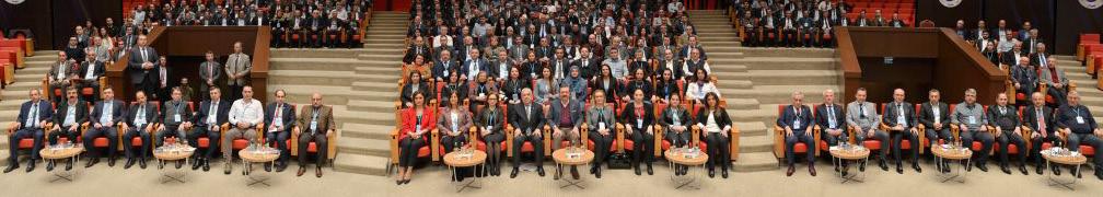 Rifat Hisarcıklıoğlu 81 il ve 160 ilçedeki Oda ve Borsa camiası olarak tek bir aile olduklarını vurgulayarak, Türkiye nin her kesiminden, her sektöründen şirketleri, girişimcileri temsil eden tek