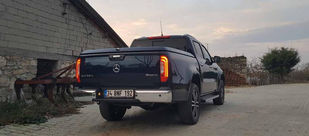 TEST ARAZİNİN YILDIZI OLMAK İÇİN GELDİ Pick-up sınıfının yıldızı olmaya gelen Mercedes-Benz, X-Class ile yeni bir boyuta geçti. Üç farklı donanım seçeneğiyle pazara çıkan modele, 2.