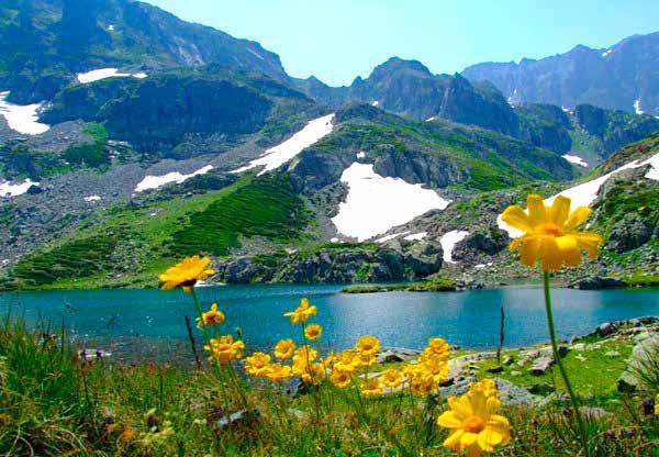 ATABEK YURDU NUN BATI KESİMİ YUSUFELİ Çoruh nehri boyundaki Artvin ve buranın şirin ilçesi Yusufeli, tarihî Atabek Yurdu nun batı kesimini oluşturmaktadır.