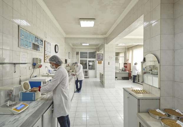 .000 20.000 Besler's laboratory which is the most comprehensive one in the region is equipped with latest technology equipments and incudes also a microbiological unit.