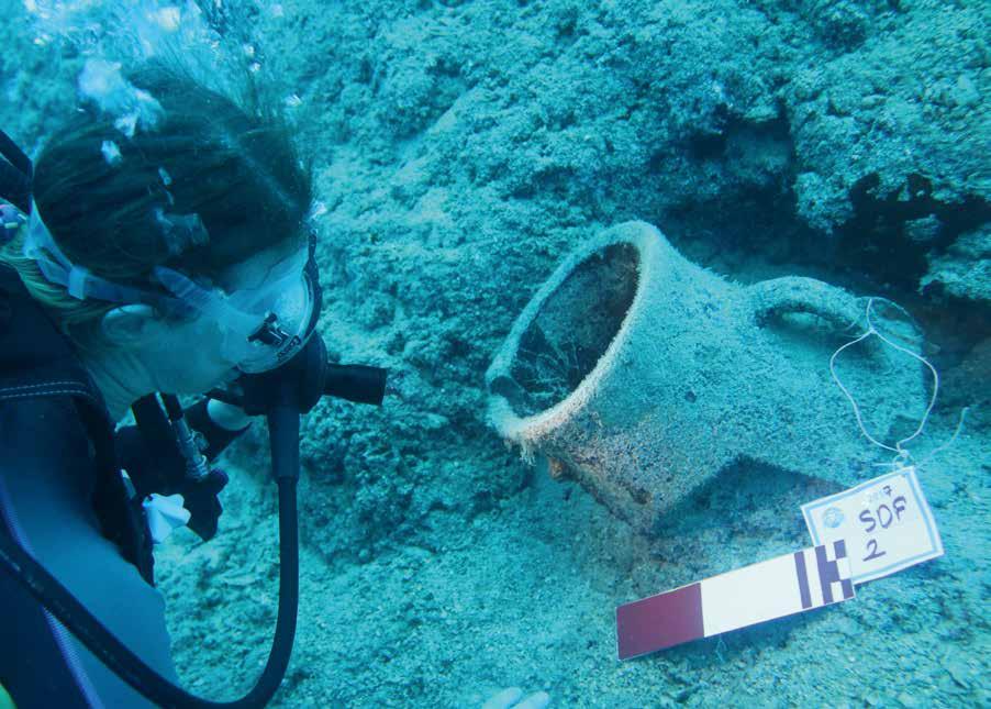 Maritime Archaeology Periodical Erdemli Kızkalesi Paşatürbesi Burnu: Burada aletli ve aletsiz inceleme dalışları ve sonar çalışmaları yapılmıştır. Alanın zemini tamamen kumluktur.