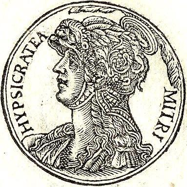 Leyla Zeynep Sultan: Palmira kraliçesi Zenobia. Başında kızıl kurdele, hilale bakıyor ve buğdayı başının üzerinde tutuyor.