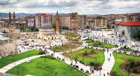 Sivas'a yönelik son beş yılda gerçekleşen 1 milyar doların üzerindeki ulaşım projeleri ise şehri farklı bir ligin oyuncusu yapmak üzere.