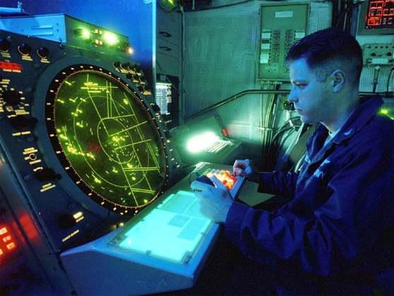Şekil 1.12. Pilot eğitimleri Ergonomik benzetim laboratuvarları İnsan algılama ve öğrenmesi Bilişsel Ergonominin konularındandır.