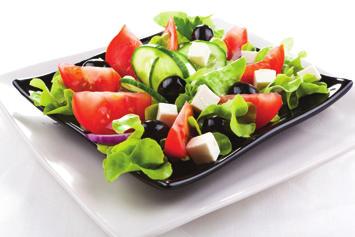 Akşamları balık ile salata