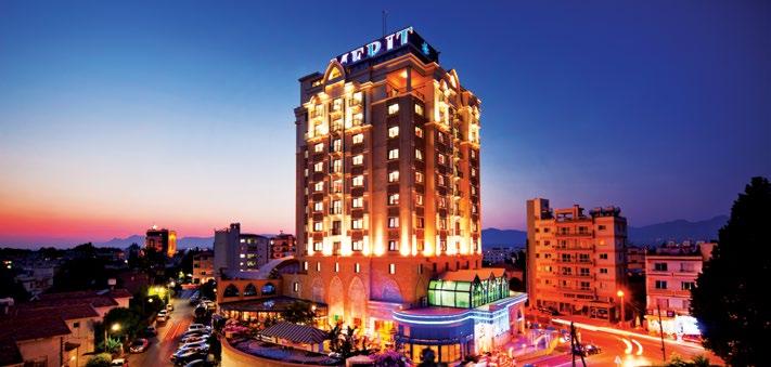 MERİT LEFKOŞA HOTEL & CASINO Merit Lefkoşa Hotel & Casino, Kuzey Kıbrıs Türk Cumhuriyeti başkenti Lefkoşa nın ilk 5 yıldızlı oteli ünvanına sahiptir.