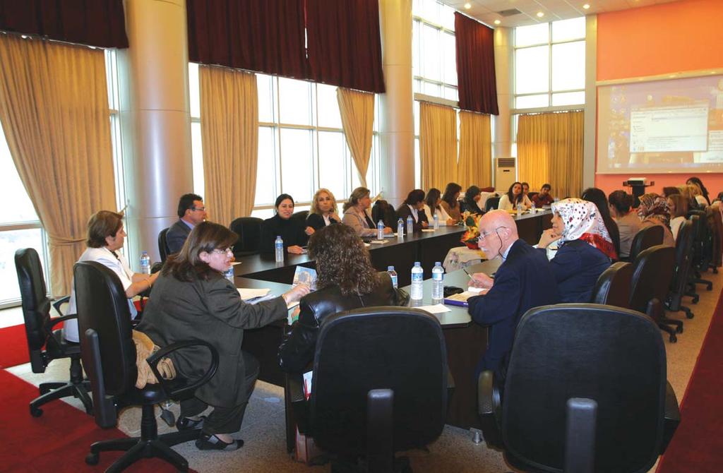 84 versitesi temsilcileri, Urfalı girişimci kadınlar, bazı sivil toplum kuruluşu temsilcileri ile Gazeteci Gül San ve Derneğimiz üyesi Mehmet Günışık toplantıya katıldılar.
