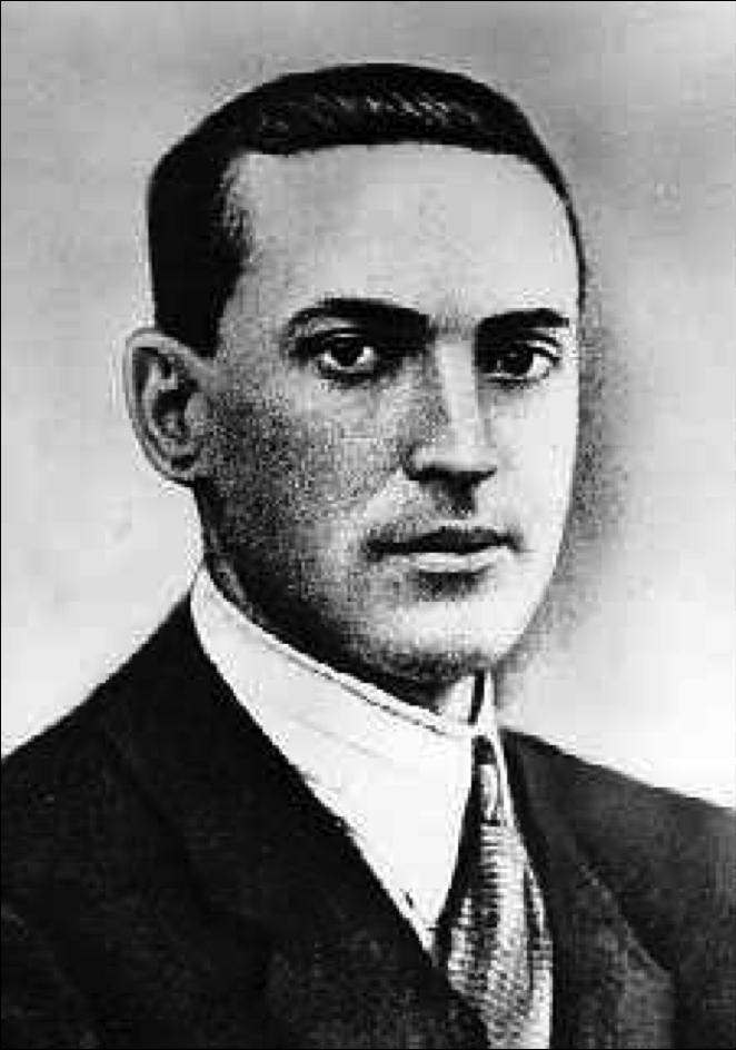 VYGOTSKY Vygotsky Marksist bir Rus psikologdu. Piaget nin insan gelişimine bakış açısını sosyal ve kültürel bağlamı (context) hesaba katmadığını vurgulayarak eleşwrdi.