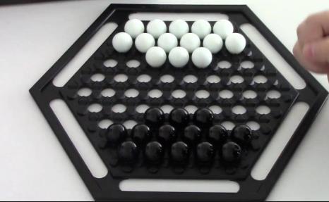Sayısal üstünlüğünüzün olduğu bir pozisyonda rakibinizin toplarını itebilirsiniz. Eğer her ikinizde aynı sayıda toplara sahip iseniz sumito yapamazsınız (rakibinizin toplarını itemezsiniz).
