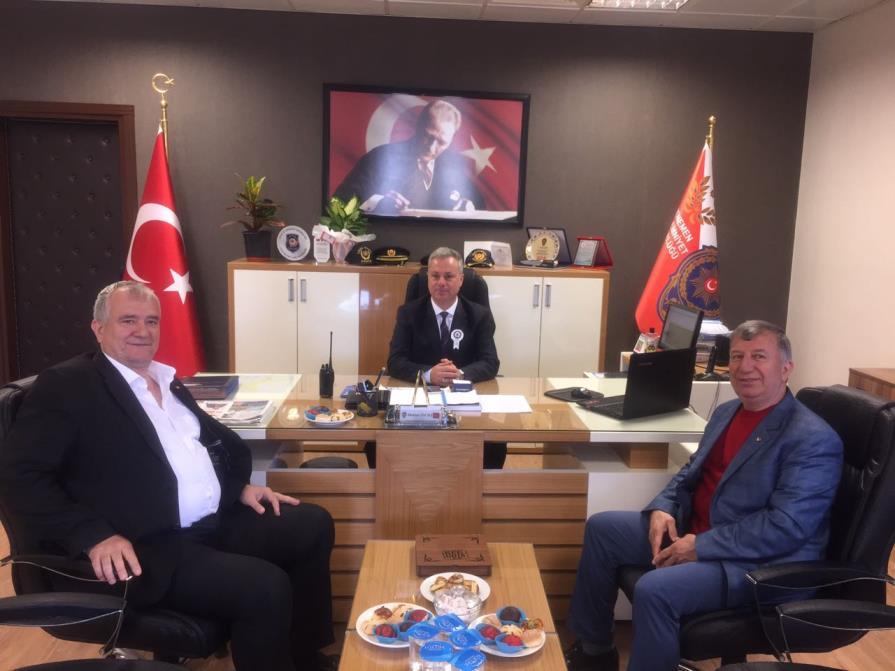 Kurulu Başkan Vekili Mehmet Ali AKBARLAK Türk Polis Teşkilatı nın 172. kuruluş yıl dönümü münasebetiyle Menemen İlçe Emniyet Müdürü Hakan İNCİLİ yi makamında ziyaret etti.