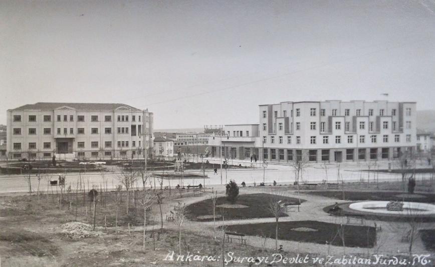 Atatürk Bulvarı, Zafer Parkı ve Meydanı, Şurayı