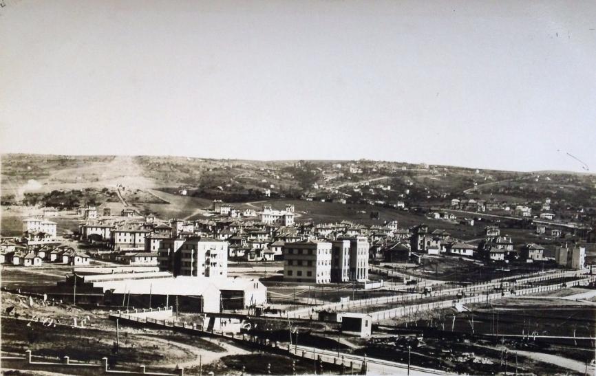 Yenişehir, Sıhhiye (1930) Kaynak: Halûk İmga