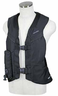 Hit-Air ceket, omuzları, dirsekleri ve omurgayı korumak için CE sertifikalı zırhlar kullanır.