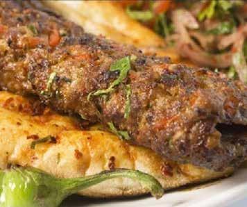 BOL ACILI URFA KEBABI ŞEF ABDULLAH USTA 15 500 gr az yağlı zırhlanmış kuzu kıyma 100 gr kuzu kuyruk yağı Tuz, karabiber Şef ABDULLAH Usta www.sefabdullahusta.