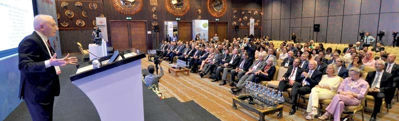 Kongre Kongrenin kapanış töreninde Kapanış töreninde bir önceki Başarı Ödülü; Prof. Dr. Nasser fazla alanında öncü bilim boyunca organ naklinde öncü konuşan Başkent Üniversitesi başkan Prof. Dr. Bassam Simforoosh a verildi.