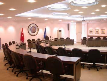 3. ÖRGÜTLENME Ankara Üniversitesinin örgüt yapısı, Yükseköğretim Kanunu nun üniversitelerin akademik ve idari örgütlenmesine ilişkin maddeleri ve ilgili yönetmelikler doğrultusunda oluşmuştur.