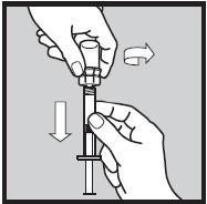 Enjektörü ölçekli kısmından baş aşağı duracak şekilde tutarken, diğer elinizle ilaç şişesi adaptörünü çevirerek şişeyi adaptörden çıkarınız.