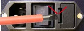 7. Temizlik ve bakım 7.2 Sigorta değişimi Bir sigorta değişiminden önce her zaman cihaz kapatılmalı ve cihaz kablosu komple çıkarılmalıdır. Cihaz soğutulmalı ve parafin deposu boş olmalıdır.