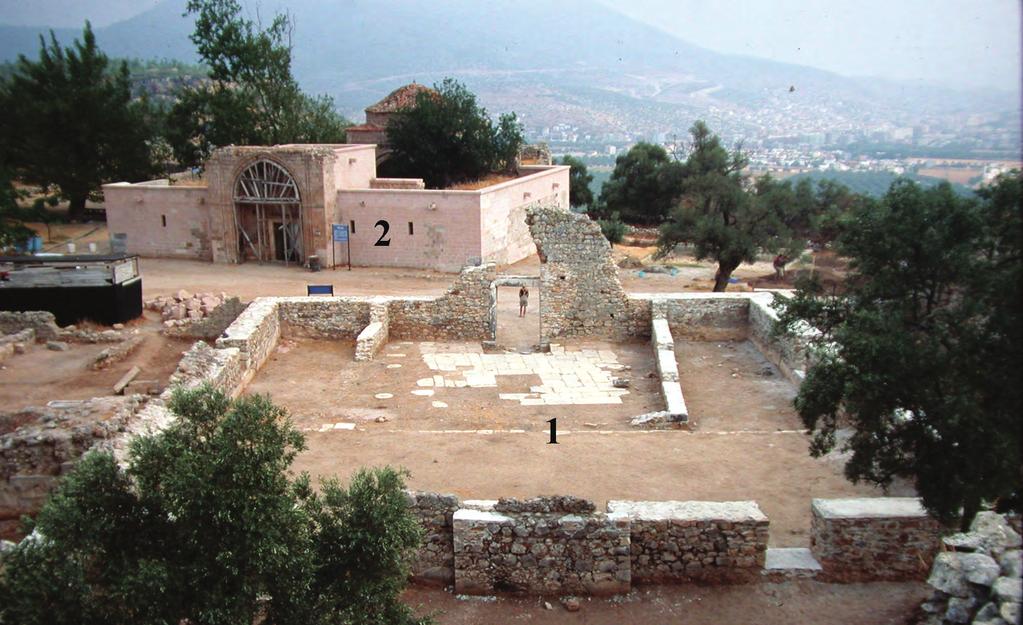 Orhan Camii ve Ahmed Gazi Medresesi Güneyden görünüş. 1- Orhan Camii 2- Ahmed Gazi Medresesi. XVII. yüzyılın ilk çeyreği ortalarında, bir yangın sonucu tahrip olduğu anlaşılan Mültezim Evi nin, XIV.