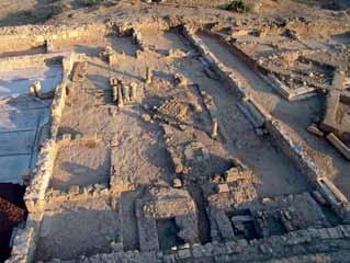 KAZI RAPORLARI EXCAVATION REPORTS Res. 1 Agora Bazilikası, 2009 yılı kazısı son durum Fig. 1 Agora Basilica, end of 2009 excavation Res. 2 Agora Bazilikası, atrium ve podyumun son durumu Fig.